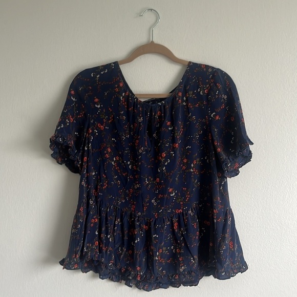 Madewell Silk Stanza Ruffle Hem Top Moonless
Ditsy Floral Blouse Shirt 100% Silk - Picture 5 of 7